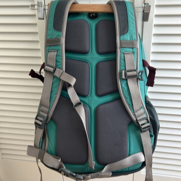 L.L. Bean Quad Backpack Teal Grey White - Picture 4 of 16
